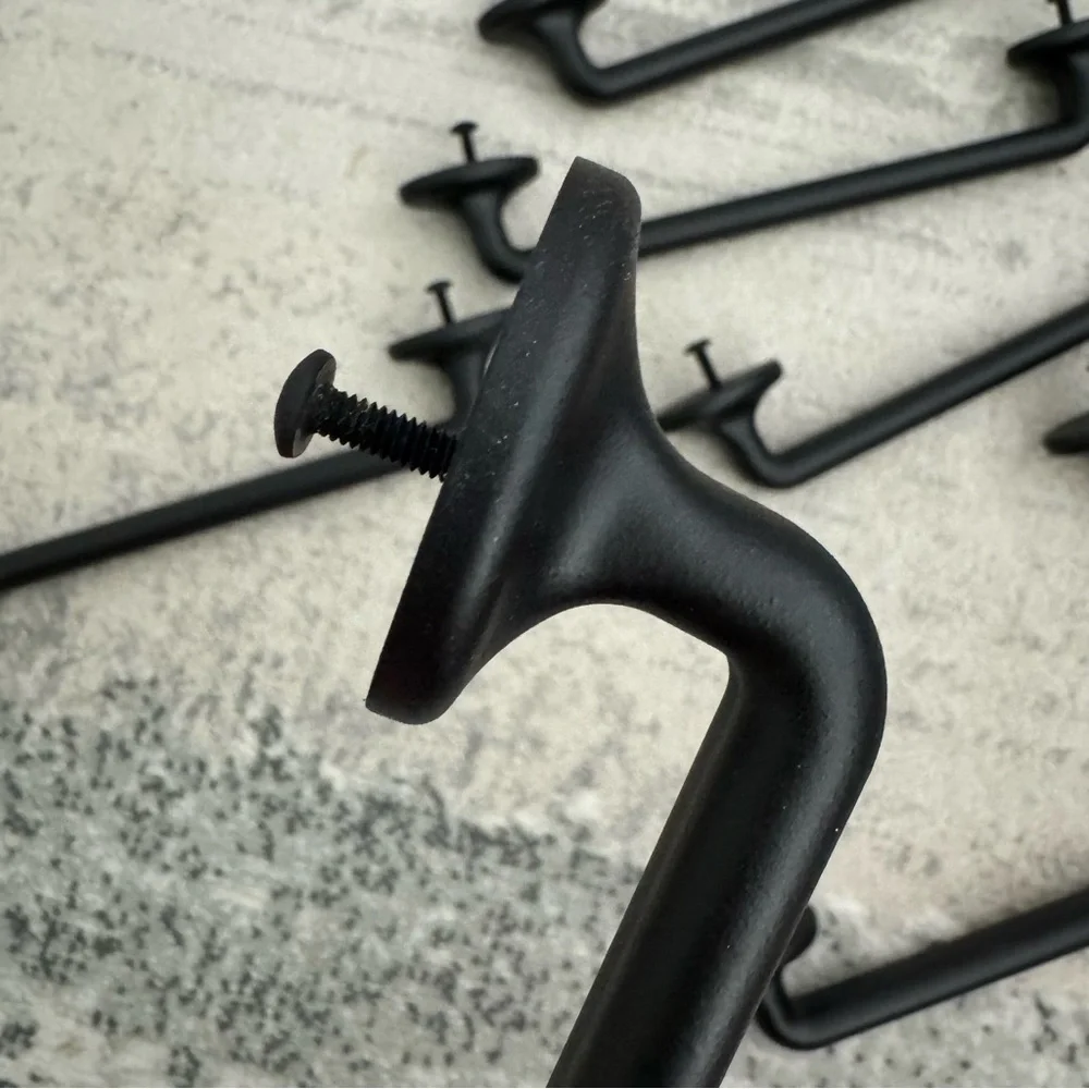 🆕 Bundle of 7 modern black quality plastic cabinet or dresser door pulls